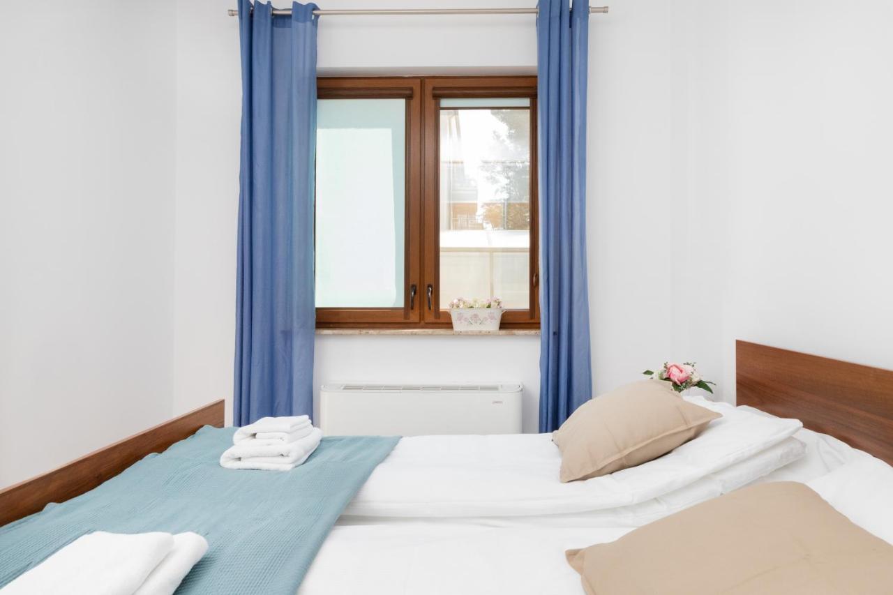 Villa 4 Pory Roku By Noclegi Renters Jastrzebia Gora Luaran gambar
