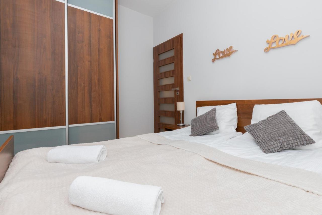 Villa 4 Pory Roku By Noclegi Renters Jastrzebia Gora Luaran gambar