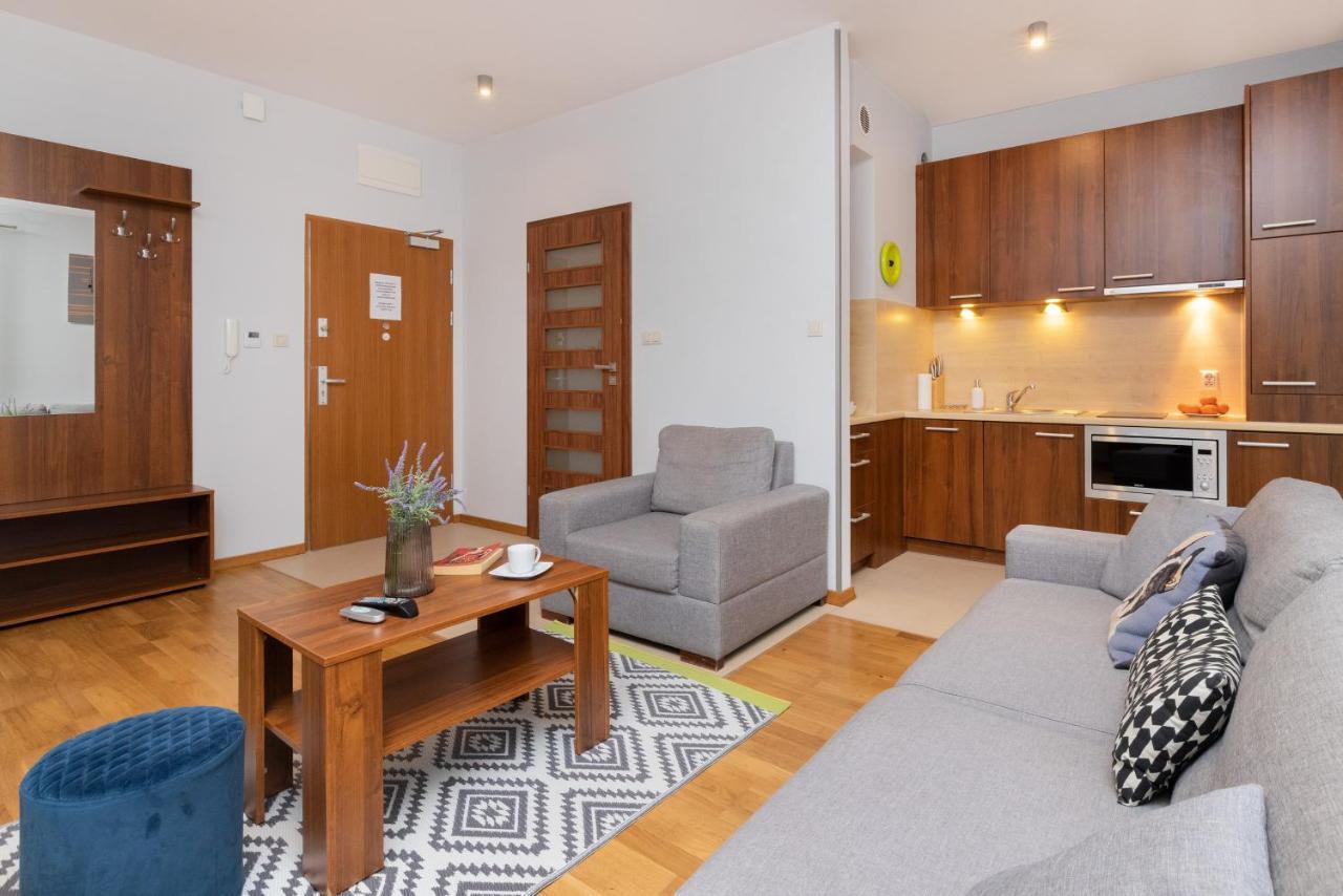 Villa 4 Pory Roku By Noclegi Renters Jastrzebia Gora Luaran gambar