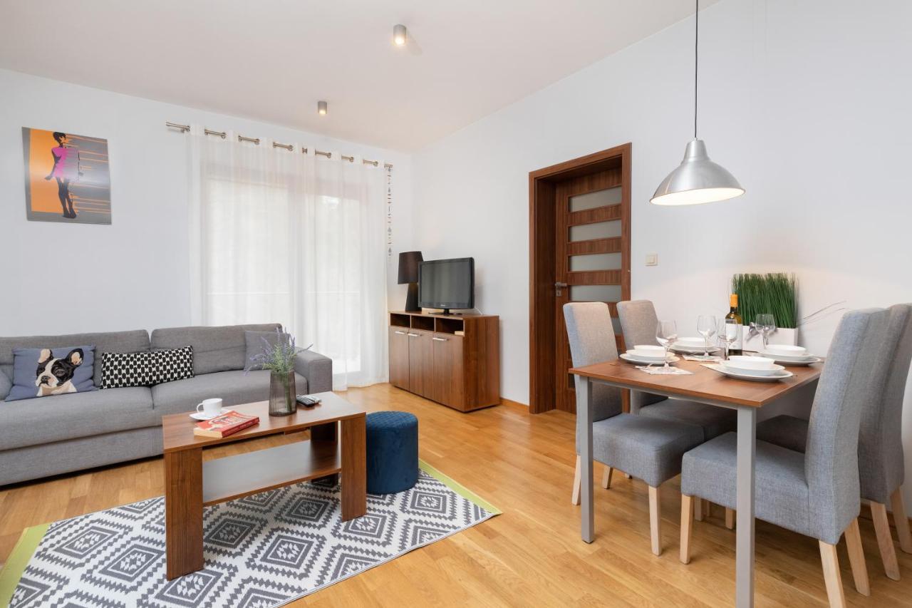 Villa 4 Pory Roku By Noclegi Renters Jastrzebia Gora Luaran gambar